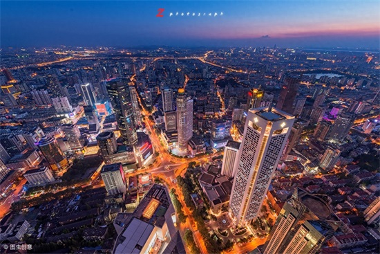 中国各省人均GDP排名:江苏领衔,广东仅排第七