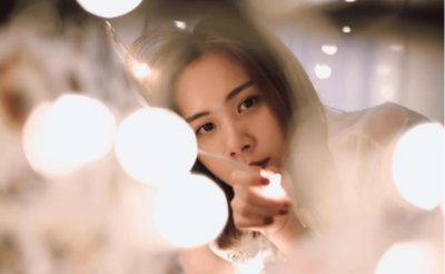 ​小说:她的行为一时轰动了全校，她听闻音乐教室闹鬼时，也没退缩