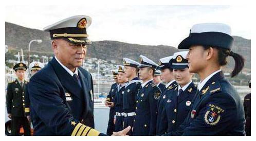 他19岁参军,62岁晋升上将,72岁任海军总司令,现在更牛