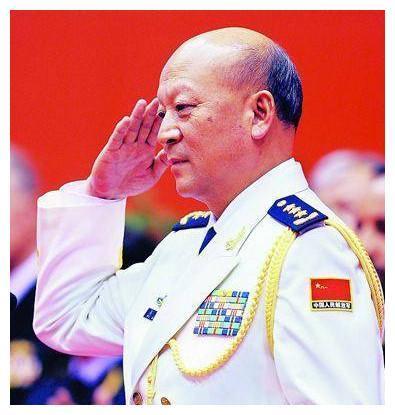 他19岁参军,62岁晋升上将,72岁任海军总司令,现在更牛
