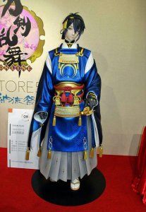 ​真土豪极致收藏玩具！18万天价真人大小手办三日月宗近亮相