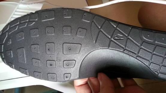 耐克Air Max 90真假对比及鉴定技巧全公开