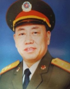 王作义:烈士之子,56岁授少将,61岁升中将,妻子是副军职干部
