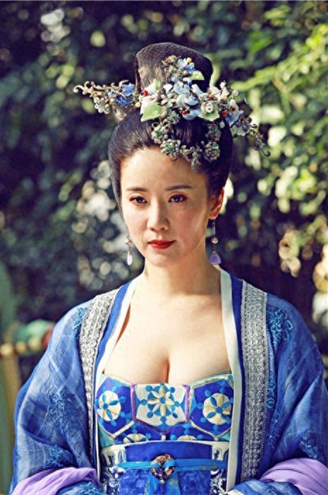 内地女星张彤
