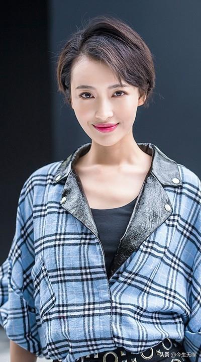 杨菲洋,原名杨洋,1989年6月8日出生于江西省赣州市章贡区