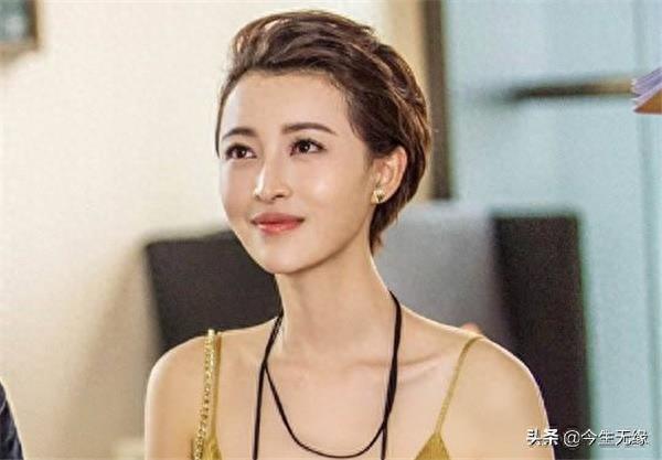 杨菲洋,原名杨洋,1989年6月8日出生于江西省赣州市章贡区