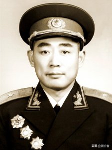 ​原南京军区空军司令员-袁彬