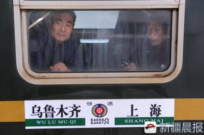 ​回家喽！新疆铁路春运首趟加开直通旅客列车开行