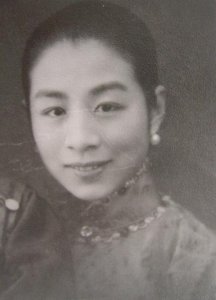 ​丈夫令美貌少女怀孕，她就离婚出家当尼姑，这是毁掉丈夫吗？