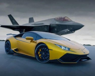 ​Huracan“飓风”-兰博基尼小牛