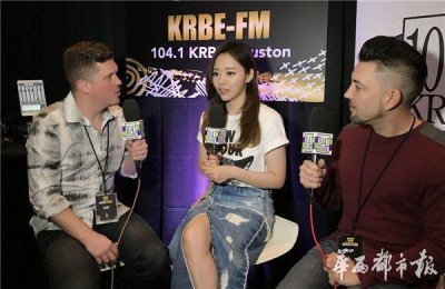​张靓颖亮相洛杉矶 第三次受邀出席格莱美