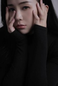 张曼源:身高178,既火辣又美艳的NBA美女主播