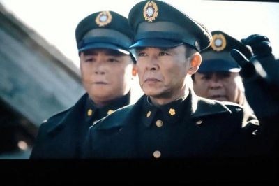 ​《大决战》中黄百韬扮演者-王强
