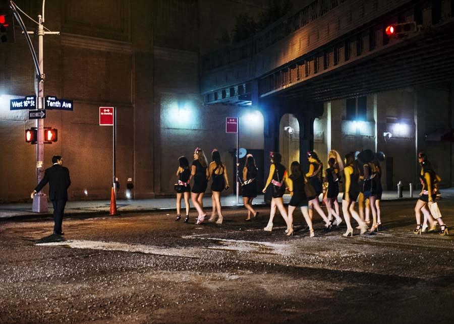实拍：美国夜店一条街——流连忘返的各国美女