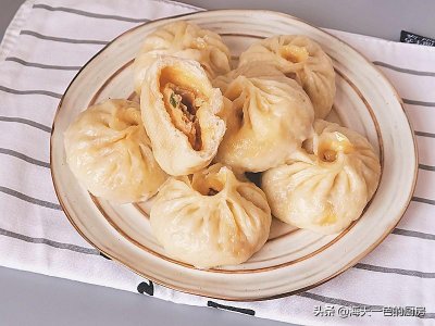​大厨教你肉包子鲜嫩多汁的方法，简单易学，暄软好吃，我先收藏了