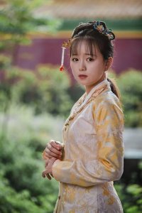 ​专访｜对话“薛宝钗”扮演者钟宝儿：“宝姐姐”不过是位普通的中学生