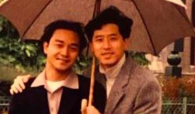 ​唐鹤德在ins上悼念张国荣 盘点唐生这些年发的合照 他从未忘记他