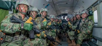 ​国产新型军服种类远超想象，更好的为了实战做准备