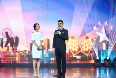 ​朱丹华少同台再现“记歌词”啦，相爱相杀还不怕周一围有看法！