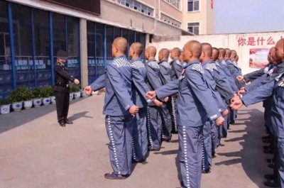 接服刑人员出狱,家属要注意什么?