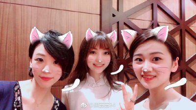 ​围棋界第1美女！黑嘉嘉颜值高美艳不可方物，吃冰激凌可爱萌萌哒