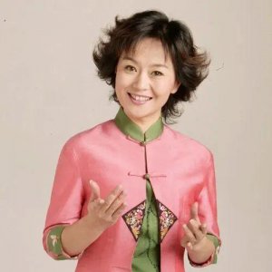 ​还记得鞠萍姐姐吗？56岁长这样？
