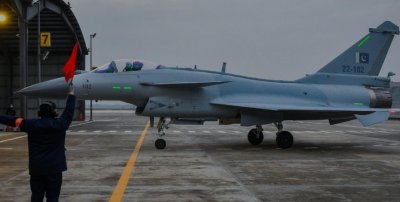 ​中国涡扇10发动机：引领国产战斗机脱胎换骨