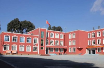 ​云南玉溪衡水中学五大理念打造素质教育典范