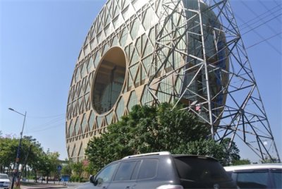​广州圆大厦，铜钱大楼，美吗，曾被评最丑建筑之一，来打卡吧，值