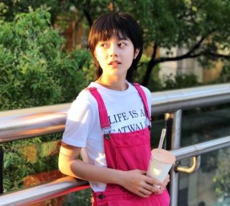 ​“巴啦啦小魔仙”成就赵今麦，看到她的学生照，瞬间路转粉