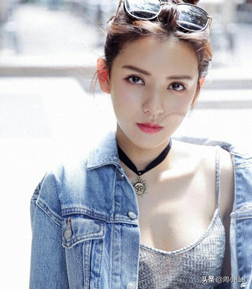 张予曦，影视女演员，被誉为“养眼美女”
