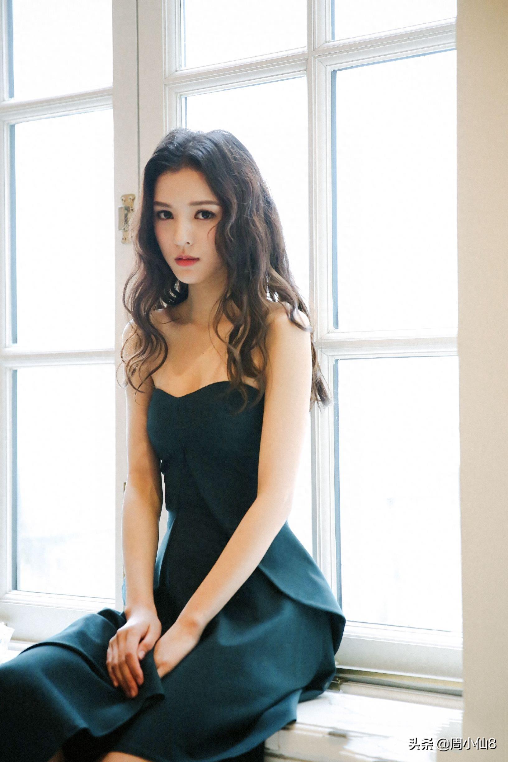 张予曦，影视女演员，被誉为“养眼美女”