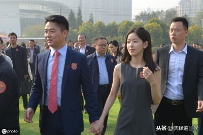 ​刘强东章泽天离婚风波：是什么维系着婚姻，又是什么让婚姻破裂？