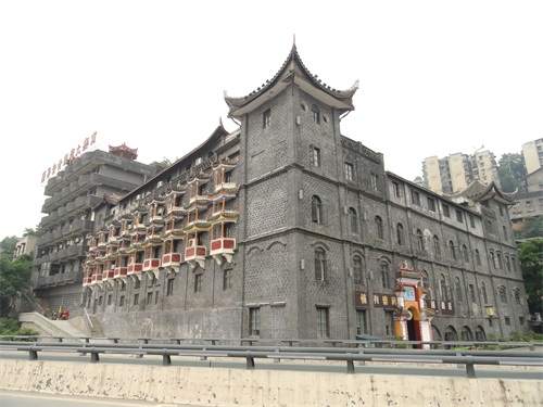 以图片对比，晒一晒重庆南滨路20余年的巨大变化
