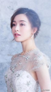 ​文咏珊比倪妮还要漂亮！又纯又欲，颜值爆表！