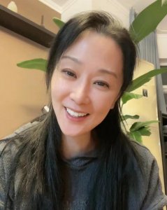 ​还记得《绝代双骄》中的慕容九吗，她低调复出，目前仍是单身