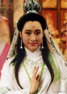 ​66岁观音阮虔芷现身杭州，状态比赵雅芝还好，女儿酷似妈妈