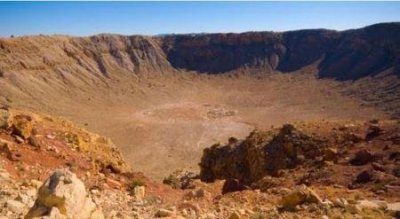 ​探寻传说中的八尺大人：身高如此命运如何