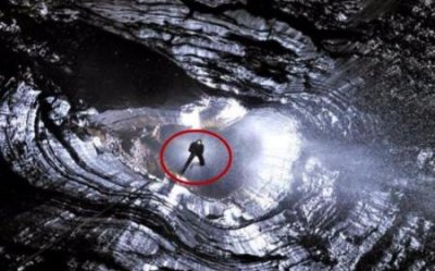 ​无主之地3重新生成黄金战车