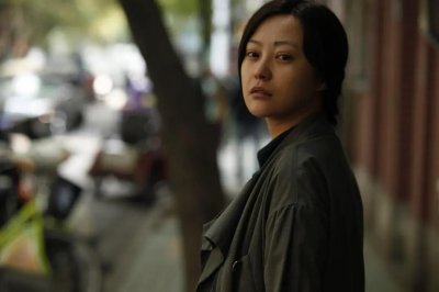 ​《浮城谜事》︱“漂浮”的城市秘密