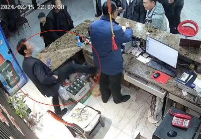 ​湖北一酒店老板被公职人员殴打并威胁“要消防查处报复”？消防：打击报复不属