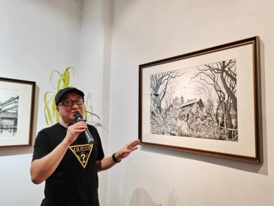 ​音乐人洛兵首次举办个人艺术绘画展，用画笔再现经典老歌《梦里水乡》