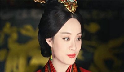 ​白起和芈月什么关系