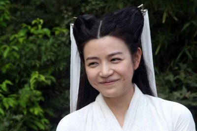 ​小龙女，图一大脸，图二最仙，图三最神似