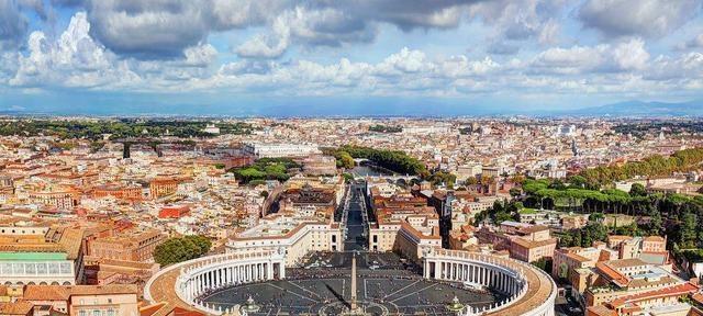 世界上最小的国家,仅有一位公民,占地一个“球”大