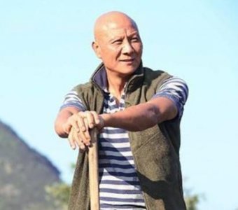 曾演一辈子反派的他,却娶到了《还珠格格》里最美的她