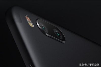 一个是蓝米手机,一个是米蓝手机,大有不同