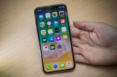 网友太有才!竟找到最适合iPhone X的手机壁纸:看完给跪