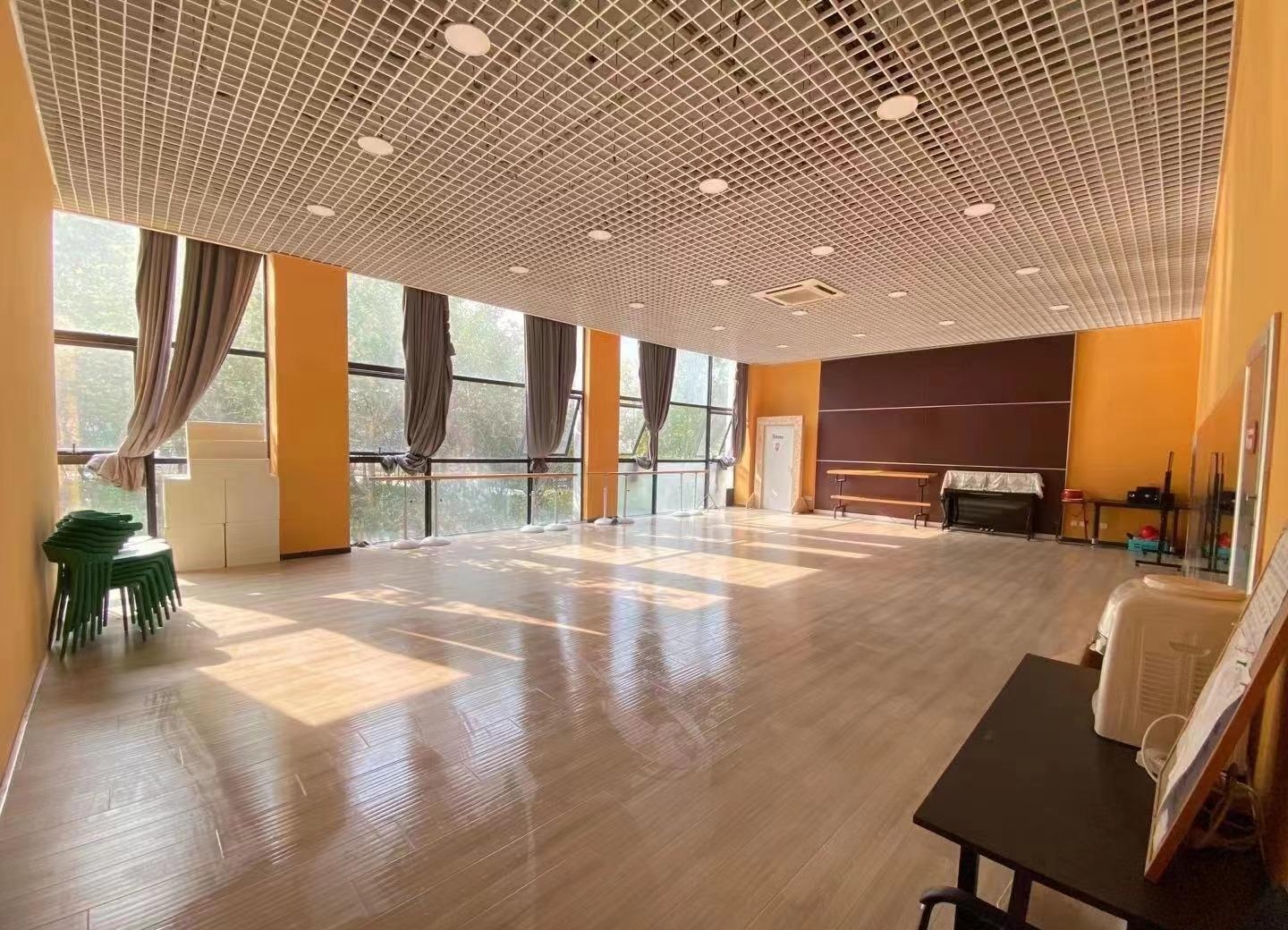 播音表演主要学什么(播音与主持学什么) 第1张 播音表演主要学什么(播音与主持学什么) 第1张