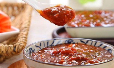 在家自制黄豆酱,不用捂豆子,10块钱做了一大盆,拌面夹馍都好吃